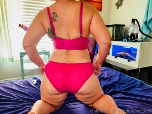 Catch us live on chaturbate right now it s free part 1