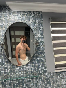 Wanna see under my towel part 2