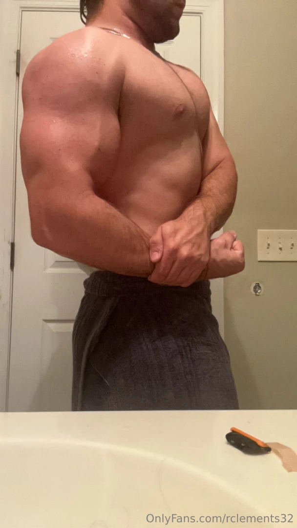 How s the physique lookin 