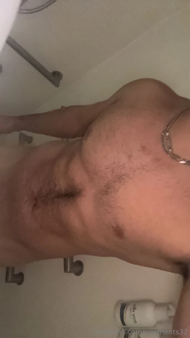 Whos up and h rny check those dms soon 