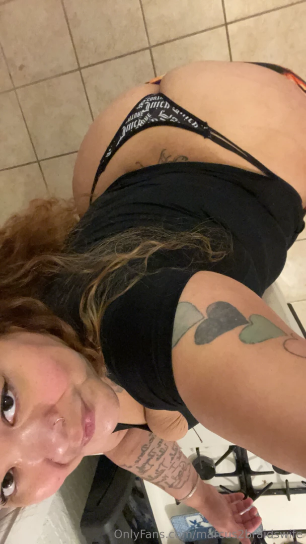 I m back live daddy cummm busy a fat ass but on this 70 inch ass 