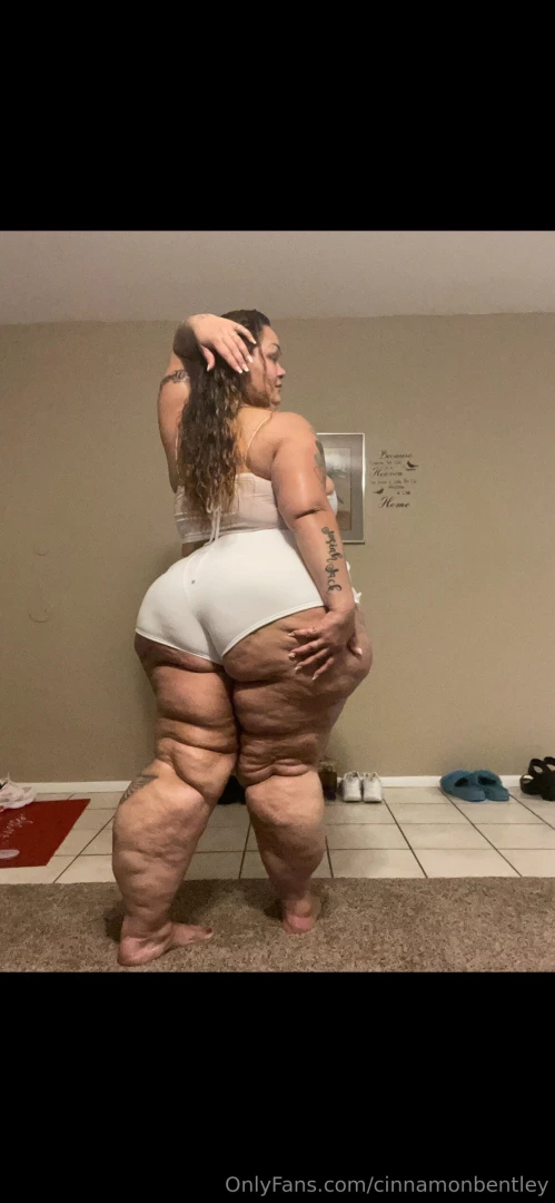 Daddy i m horny watch my live please 