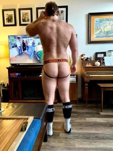This hairy ass tastes as good as it looks part 2