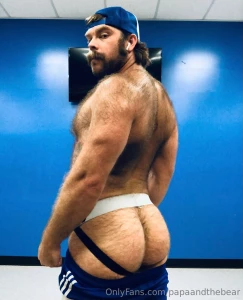 This hairy ass tastes as good as it looks part 3