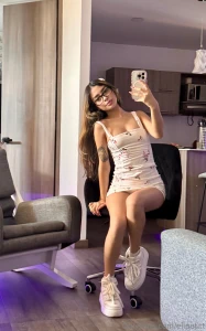 Do you know in which video this dress appears part 1