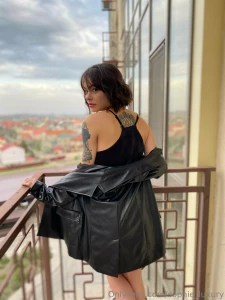 The color of walls and bedding in the bedroom affects sexual desire