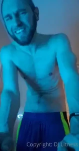 I did uber driving tonight and had these cute 23ish year old twins in part 1