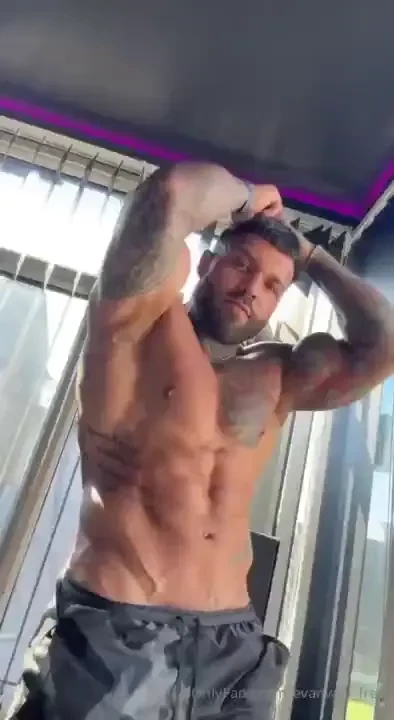 Vip handsometroyvip handsometroyvip the uk s hottest muscled alpha part 1 