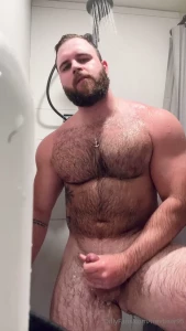 trevbear95 - New shower a hot new jerk off video for you all hope you cum with me 