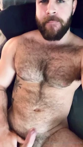 trevbear95 - One of those horny mornings 