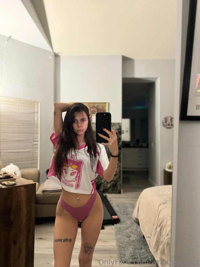 Can you tell i love pink part 3 