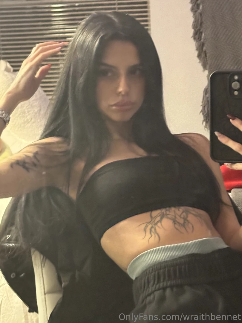 Can you tell i love black 