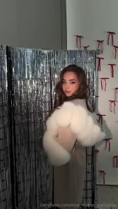 Should i post more videos on my page or would you rather see pics i