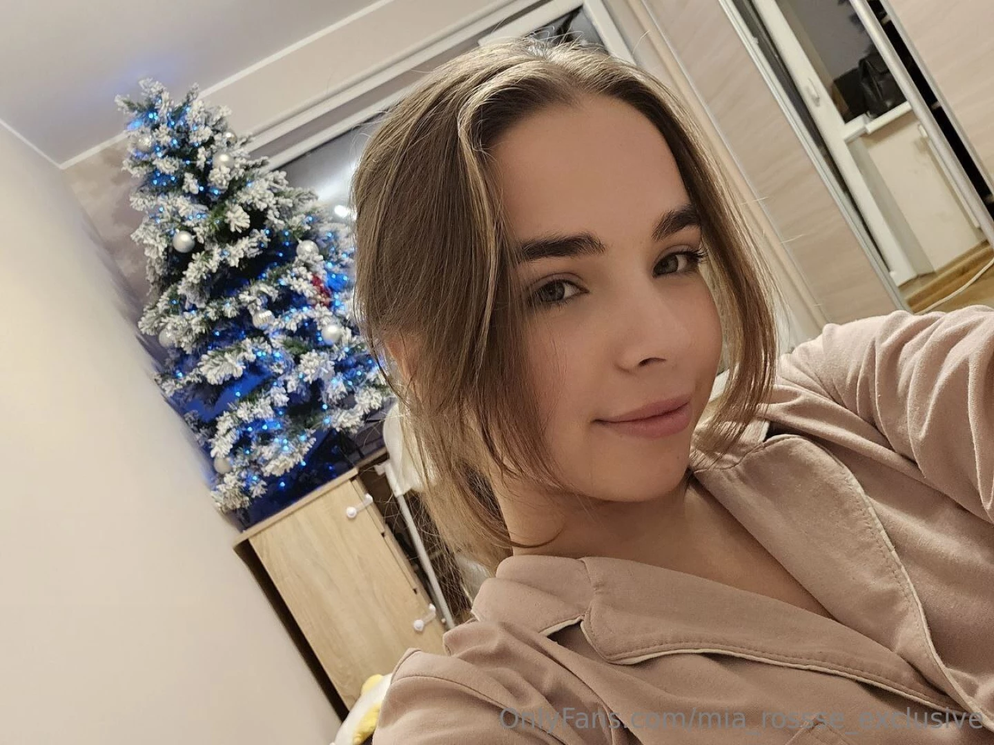 Do i look cute in this picture 