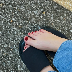 Hehe i chose red i love the way it looks on my pretty soft toes part 2