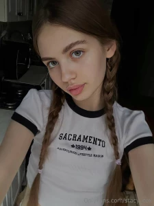 Stop scrolling enya18y o she s only 18yo and she already wants to see part 61