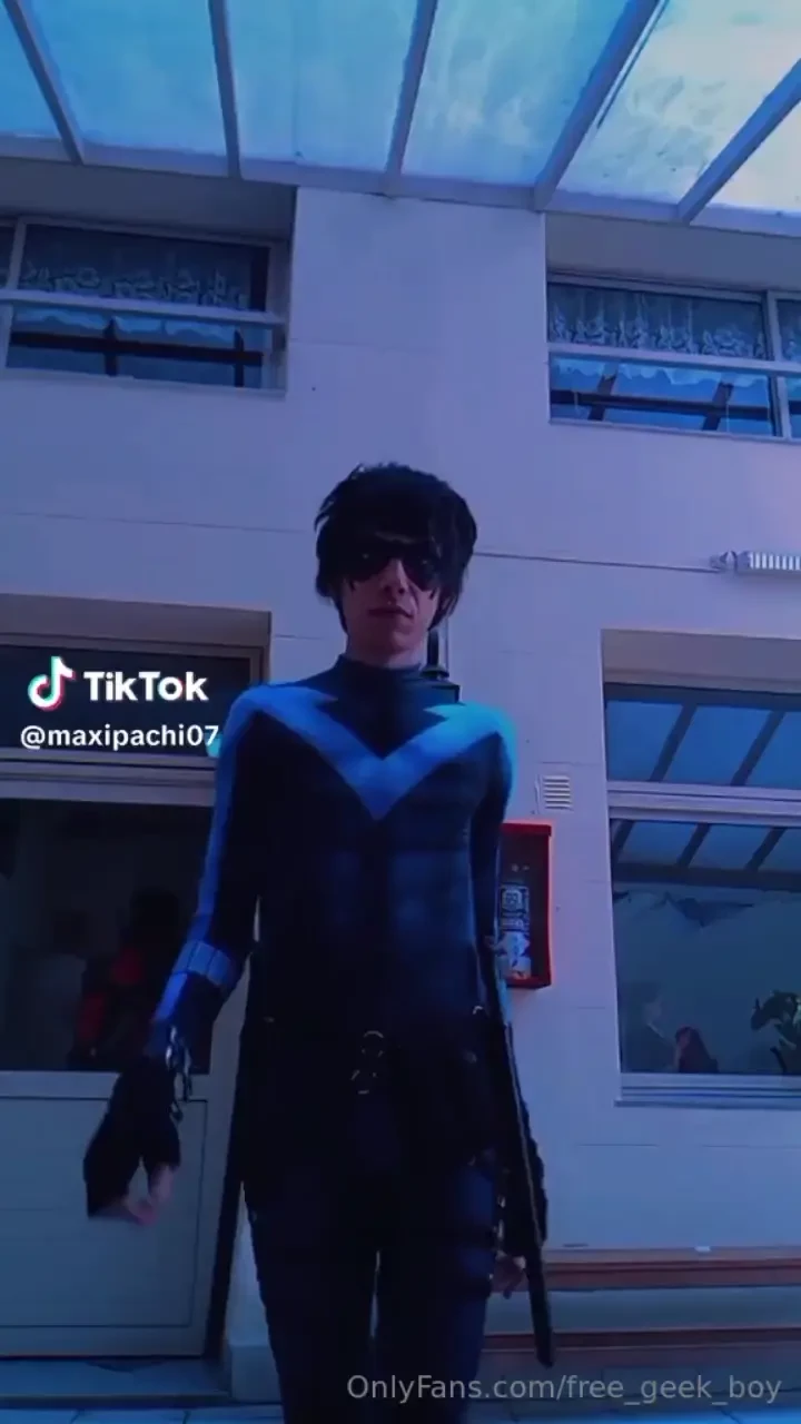 Sensual nightwing 
