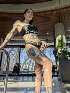 I wish there was something else white on my tummy