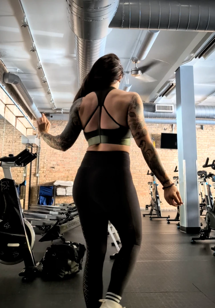 Everyone likes a nice back right 