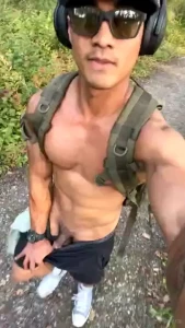 I need a hiking fuck buddy who s down