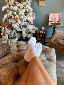 You wouldn t know it but i painted my toes red