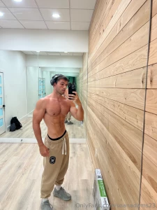 I m up and i need some attention you down part 1