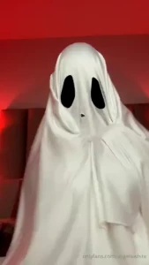 When the spirits get kinky things get spookier in the bedroom i hope