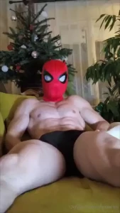Full video is on his page musclegxd