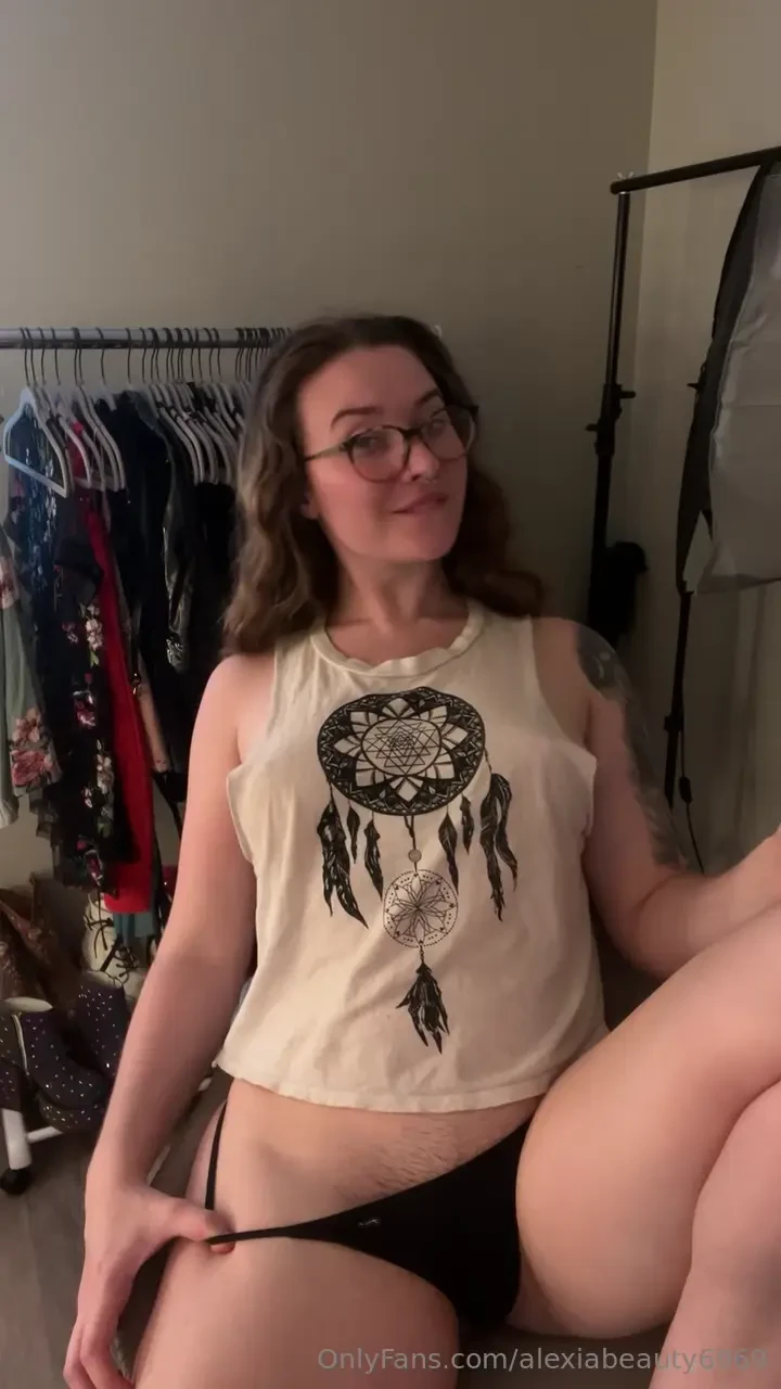 Leg over my head pussy play with squirt sat myself in front of my big 