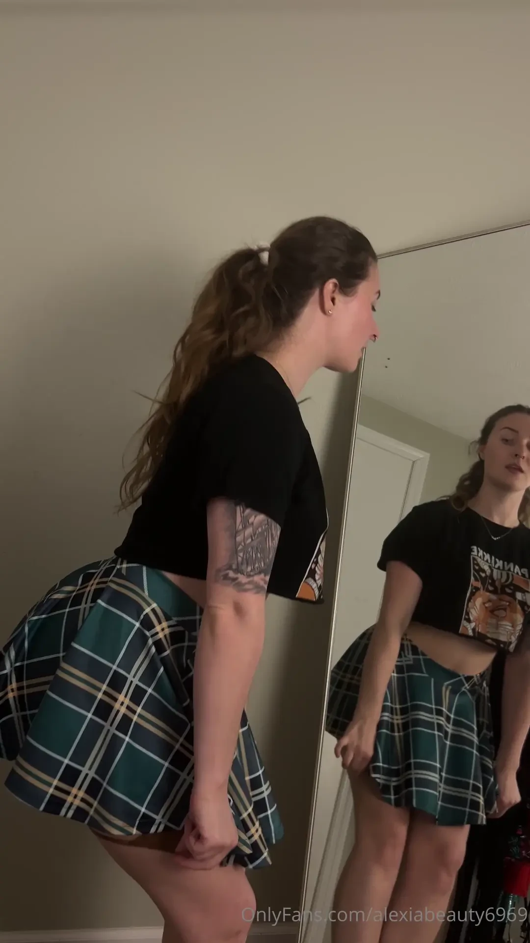 I always end up losing my panties in a mini skirt 