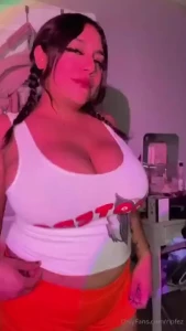 Doing a public flash video wonder if i should flash someone on the