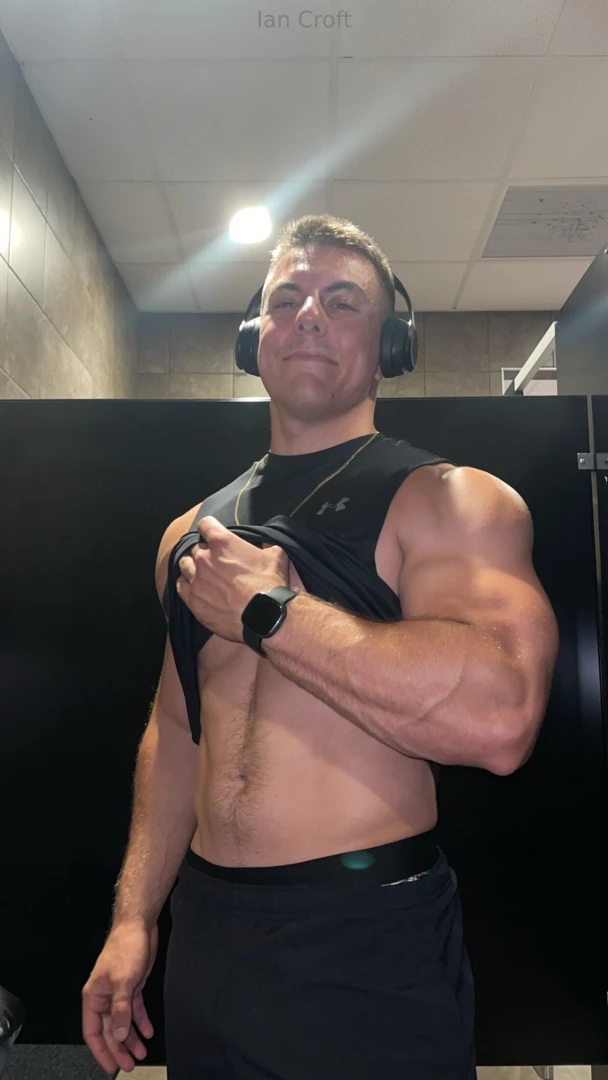 I brought my nerd underwear to the gym today i m also growing out my part 3 