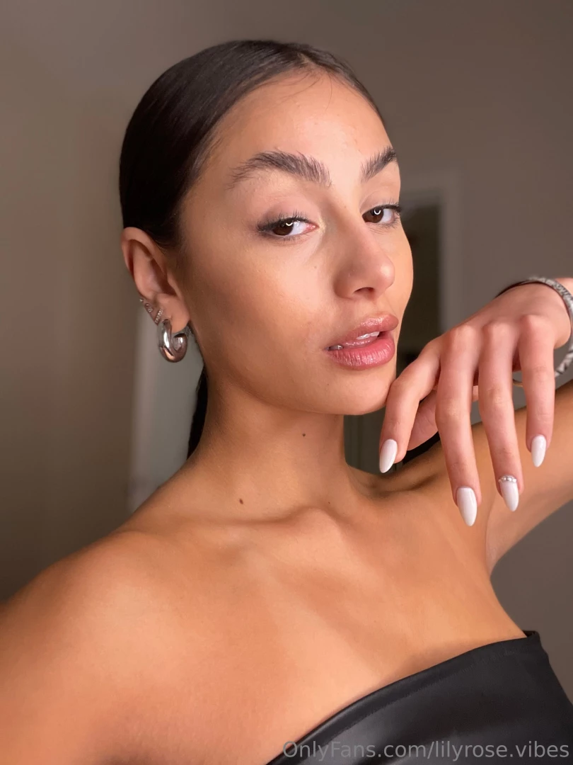 Do you believe in love at first sight or should i post another pic part 16 