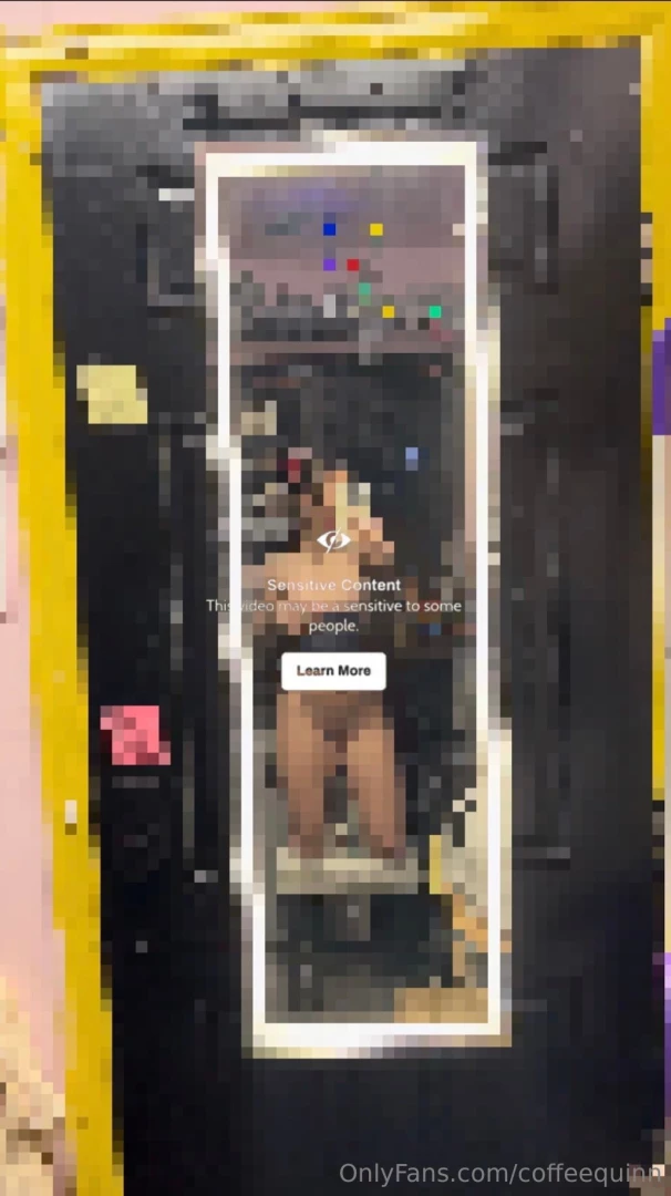 Strip tease work got me feeling soooo sexyyy amp hornyyyy i just had 