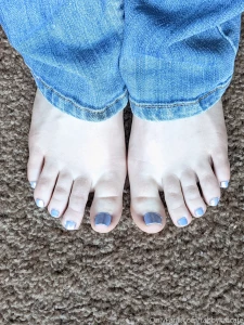 Freshly painted little toezies bet they d look pretty cute all over