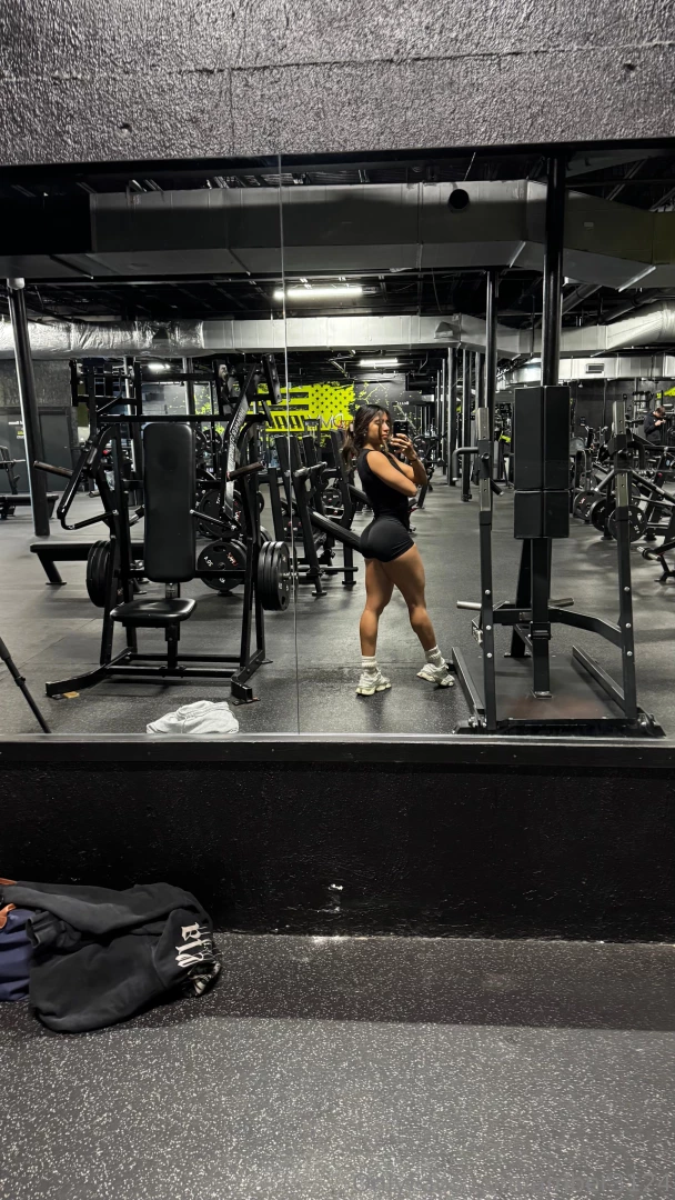 Squats are paying off how do you like the view 