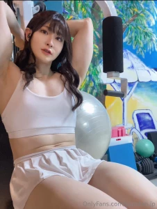 Which me do you like better part 3