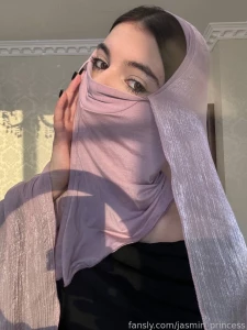 Oh you can see my shoulder at least it s okay here fyp arab arabic