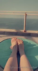 Petit cadeau par que y a 2 jours je vous ai oubli