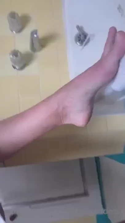 I ve been going heavy on the pole dancing and let me tell you my body 