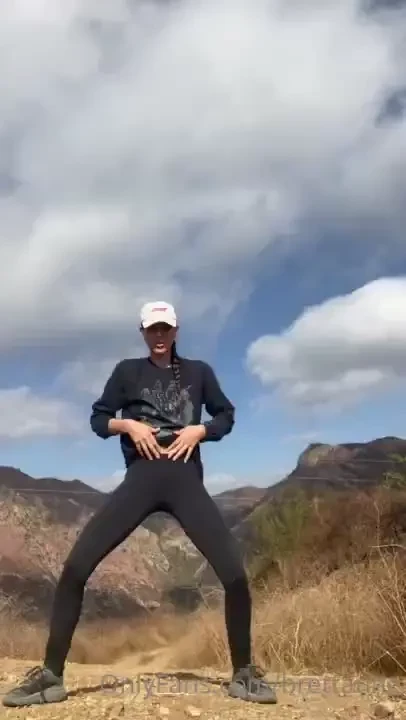 Maybe this is why it took 5 hours to hike i took a few breaks lol 