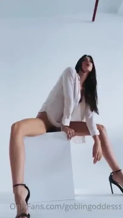 The photographer had asked me to do a helmut newton inspired shoot and 