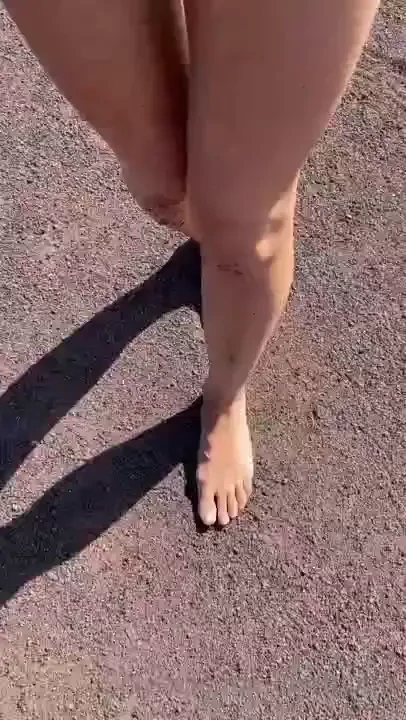 Ouch ouch ouch ouch someone carry meeeeee 