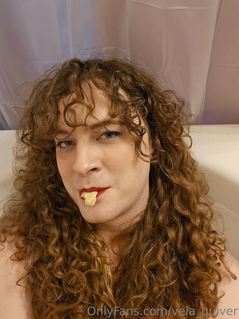 Snacking in the tub be back with a full set of new stuff soon part 1 