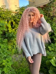 A little new style does pink curly hair suit me