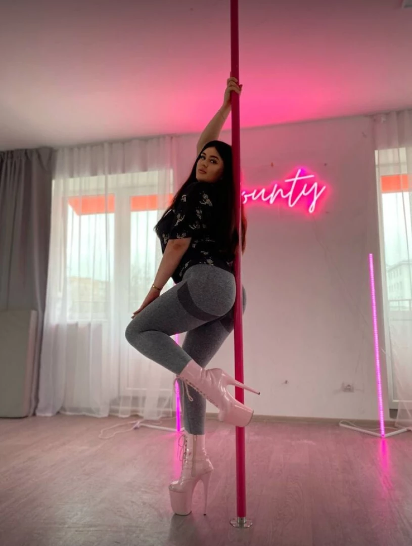 Pole exercises make me relax and sweat at the same time i love doing part 1 