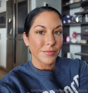 Sweet talker with a naughty side