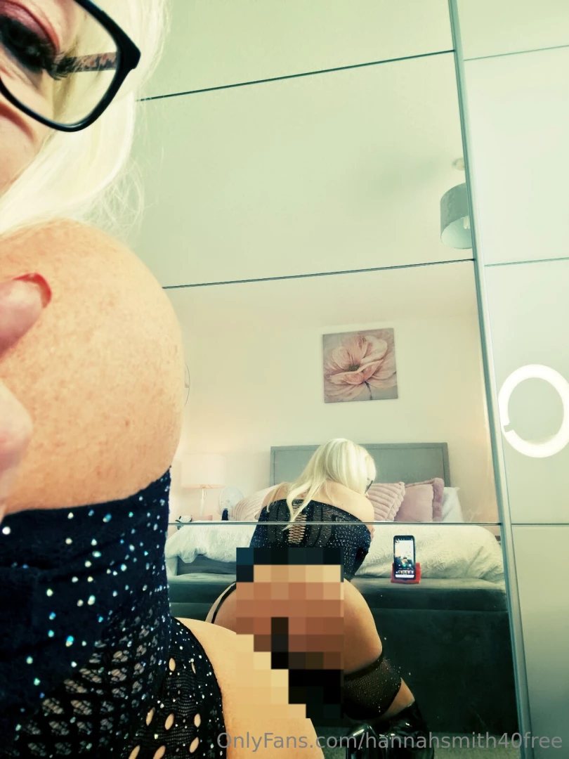 Do you like smelling mummy s asshole 