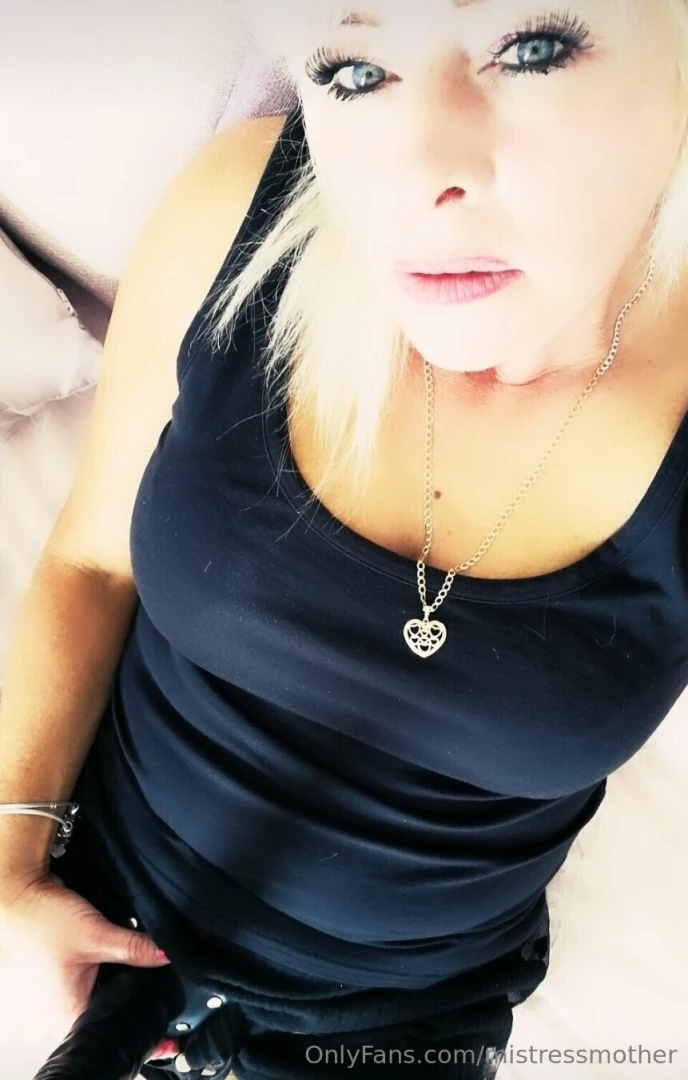 Hungry worthy sluts get fed quicker 