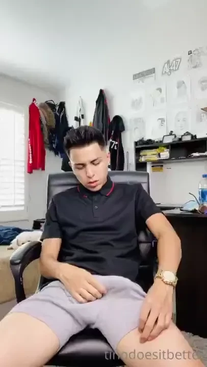 Today i was feelin myself literally like this video if you want to see 